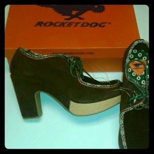 ♧RocketDog Heeled Boots NWT♧